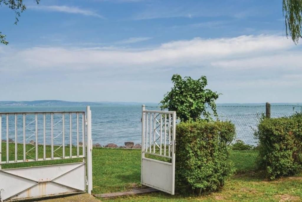 Picur Lak Villa Siofok Ngoại thất bức ảnh